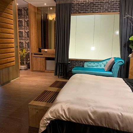Aquarius Motel Taichung Buitenkant foto