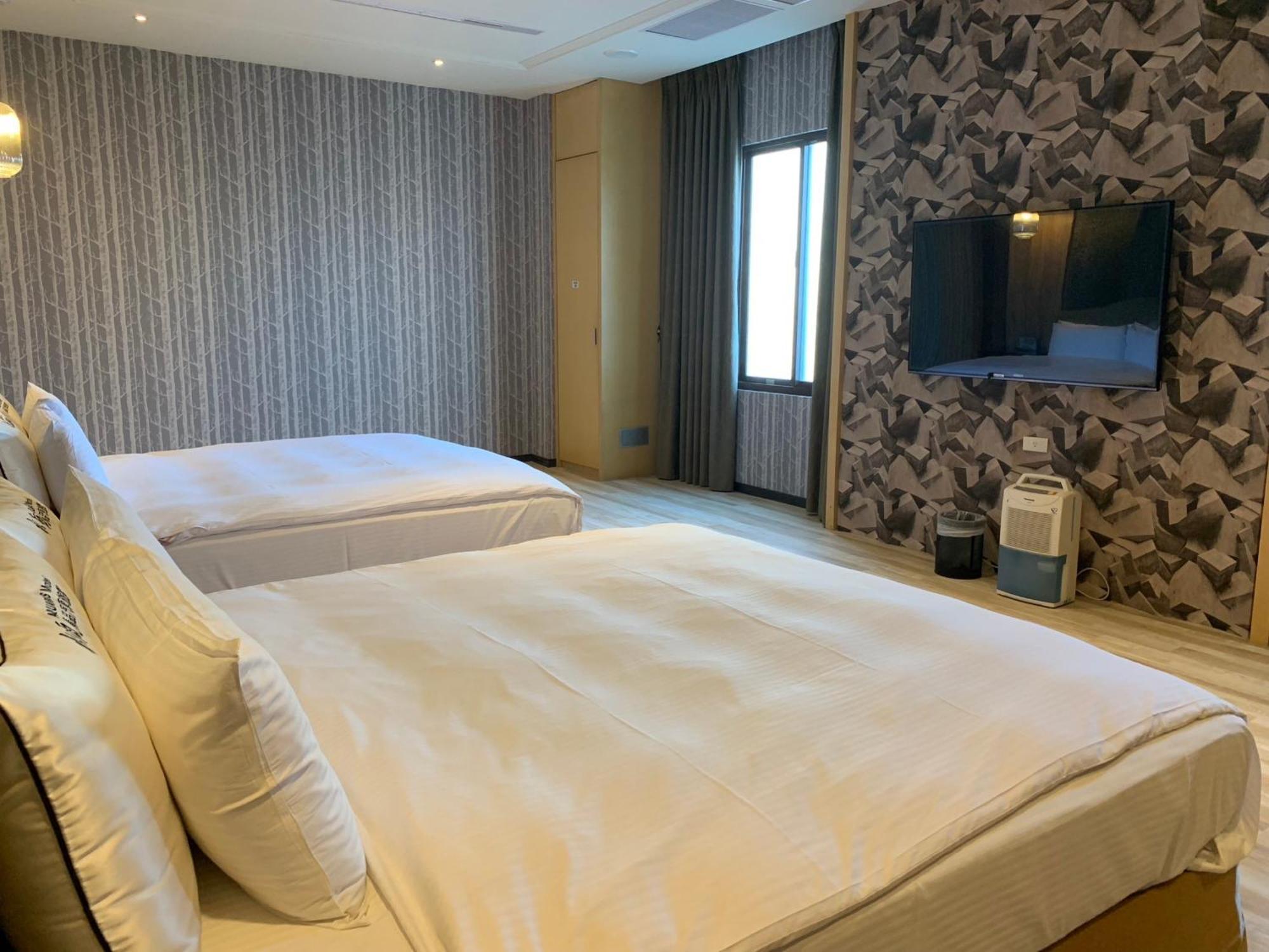 Aquarius Motel Taichung Buitenkant foto