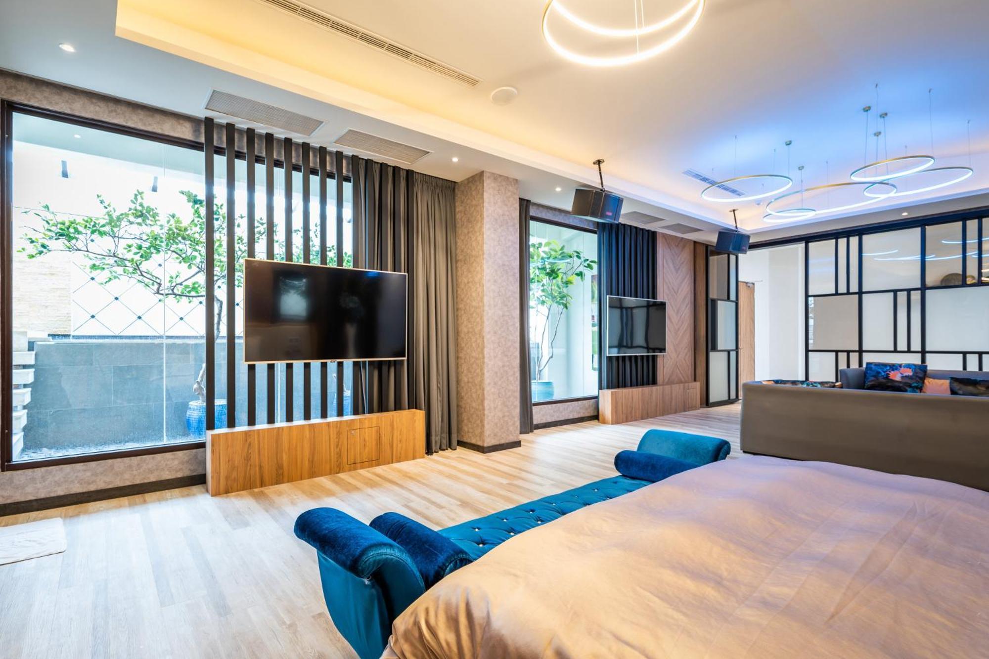 Aquarius Motel Taichung Buitenkant foto