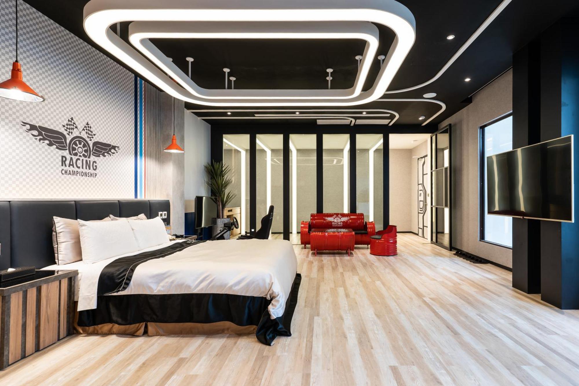 Aquarius Motel Taichung Buitenkant foto