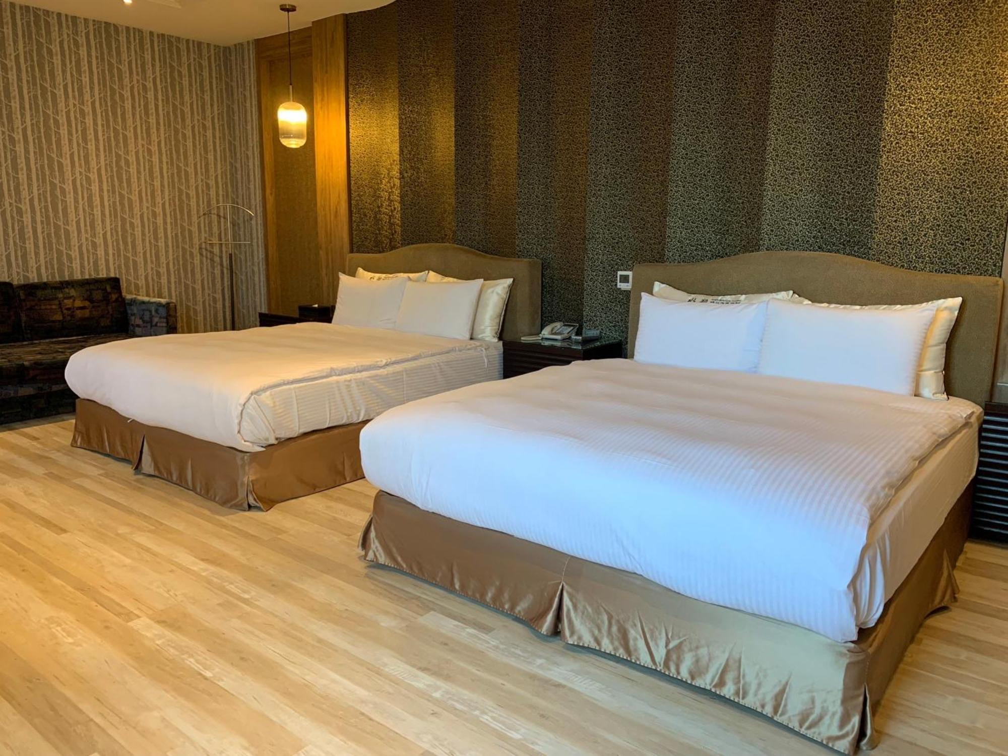 Aquarius Motel Taichung Buitenkant foto